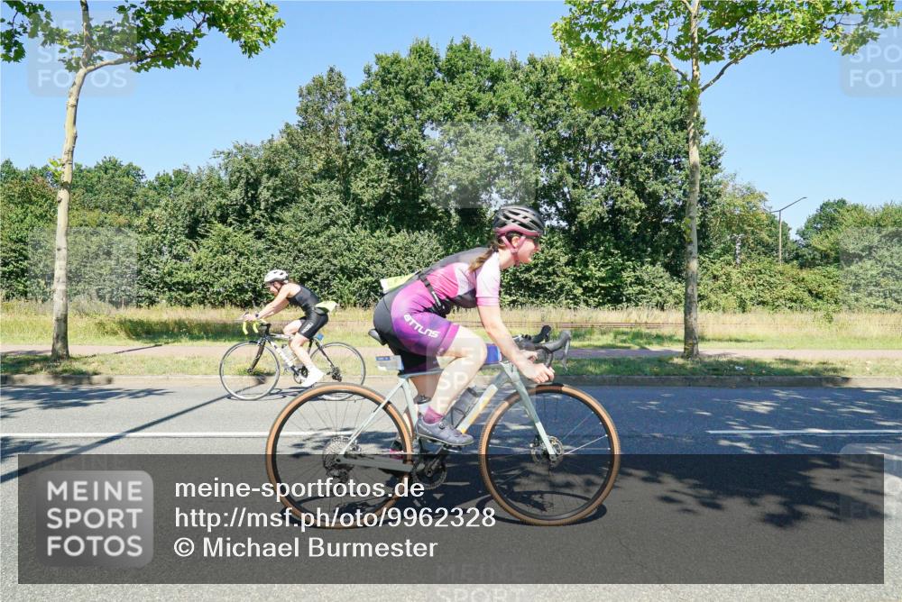 09.08.2026 - GEWOBA Citytriathlon Bremen Michael Burmester http://msf.ph/oto/9962328 09.08.2026 14:22:48 Radfahren 188, 259, 298, 372, 381, 411, 452, 486 meine-sportfotos.de
