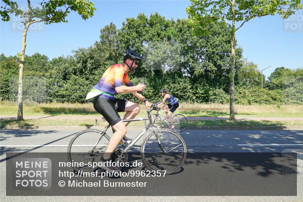 09.08.2026 - GEWOBA Citytriathlon Bremen Michael Burmester http://msf.ph/oto/9962357 09.08.2026 14:23:30 Radfahren 318, 332, 375, 379, 424, 426, 441, 463, 467 meine-sportfotos.de