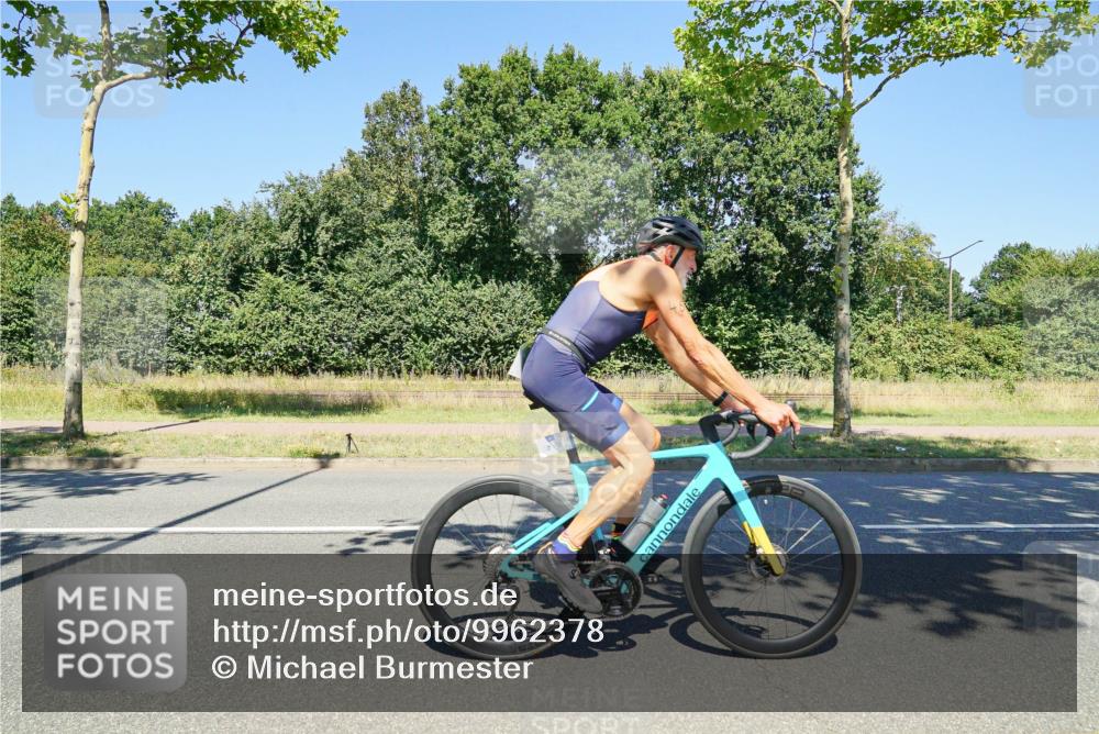 09.08.2026 - GEWOBA Citytriathlon Bremen Michael Burmester http://msf.ph/oto/9962378 09.08.2026 14:24:05 Radfahren 55, 246, 315, 430, 465, 468, 472, 478 meine-sportfotos.de