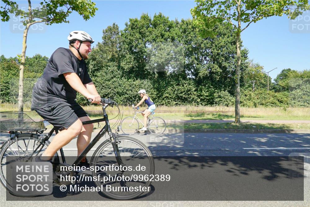 09.08.2026 - GEWOBA Citytriathlon Bremen Michael Burmester http://msf.ph/oto/9962389 09.08.2026 14:24:25 Radfahren 160, 361, 367, 436, 451, 483, 488, 495, 502, 505 meine-sportfotos.de