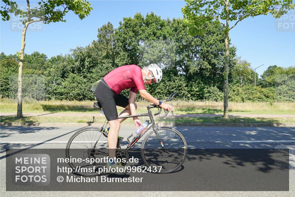 09.08.2026 - GEWOBA Citytriathlon Bremen Michael Burmester http://msf.ph/oto/9962437 09.08.2026 14:26:03 Radfahren 78, 185, 189, 387, 392, 406, 474, 476, 506 meine-sportfotos.de
