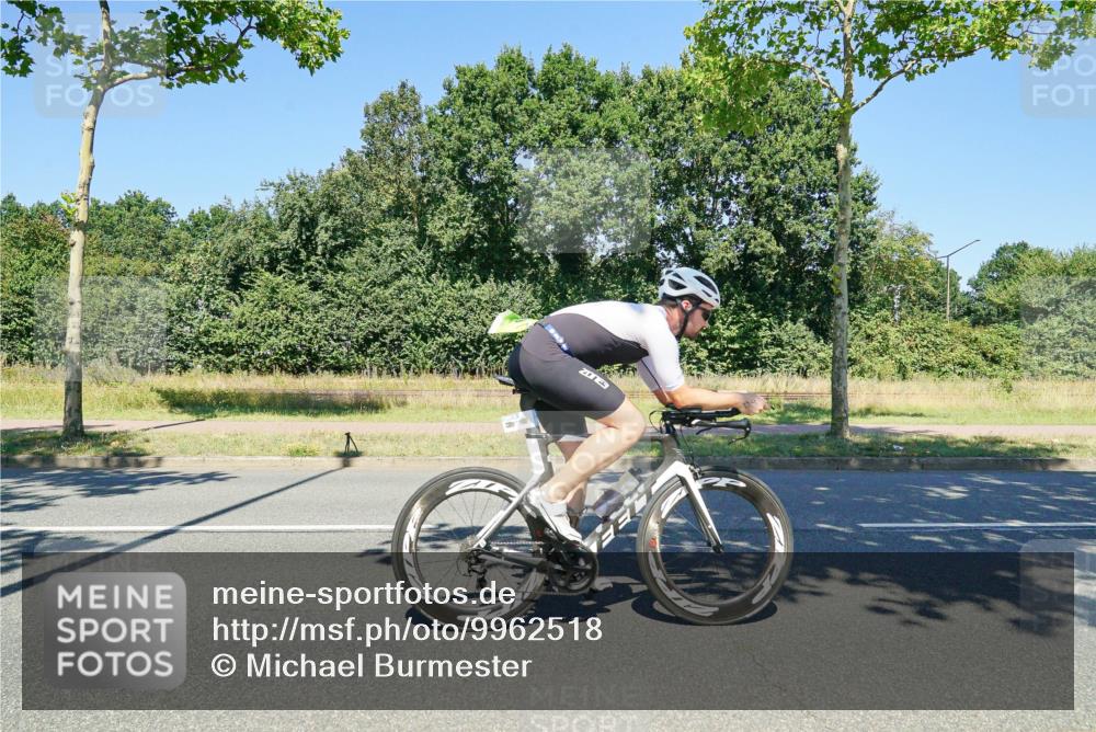 09.08.2026 - GEWOBA Citytriathlon Bremen Michael Burmester http://msf.ph/oto/9962518 09.08.2026 14:28:56 Radfahren 13, 33, 46, 50, 68, 71, 84, 97, 109, 114, 117, 124, 129, 150, 162, 350, 498 meine-sportfotos.de
