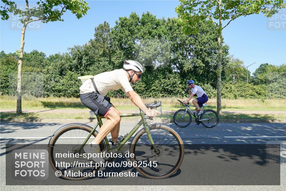 09.08.2026 - GEWOBA Citytriathlon Bremen Michael Burmester http://msf.ph/oto/9962545 09.08.2026 14:29:48 Radfahren 123, 143, 144, 164, 294, 418 meine-sportfotos.de