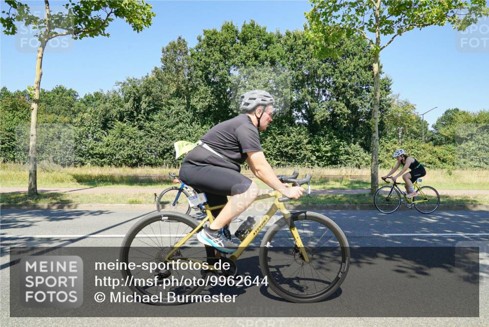 09.08.2026 - GEWOBA Citytriathlon Bremen Michael Burmester http://msf.ph/oto/9962644 09.08.2026 14:33:02 Radfahren 9, 19, 38, 148, 257, 302, 349, 354 meine-sportfotos.de