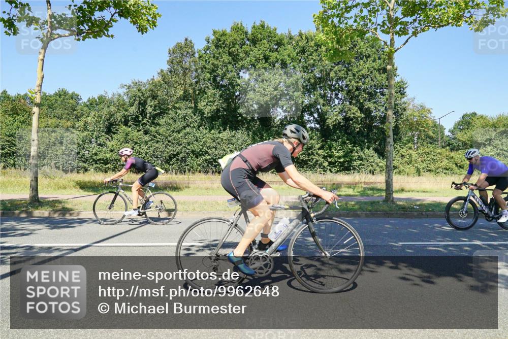 09.08.2026 - GEWOBA Citytriathlon Bremen Michael Burmester http://msf.ph/oto/9962648 09.08.2026 14:33:06 Radfahren 9, 19, 38, 148, 257, 302, 349, 354 meine-sportfotos.de