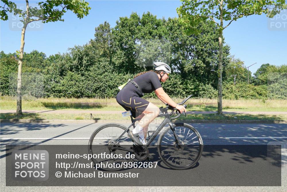 09.08.2026 - GEWOBA Citytriathlon Bremen Michael Burmester http://msf.ph/oto/9962667 09.08.2026 14:33:33 Radfahren 17, 38, 74, 86, 158, 179, 218, 232, 263, 308, 395, 470 meine-sportfotos.de