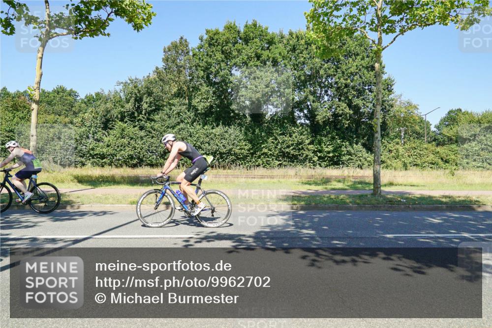 09.08.2026 - GEWOBA Citytriathlon Bremen Michael Burmester http://msf.ph/oto/9962702 09.08.2026 14:34:43 Radfahren 182, 217, 378, 457 meine-sportfotos.de