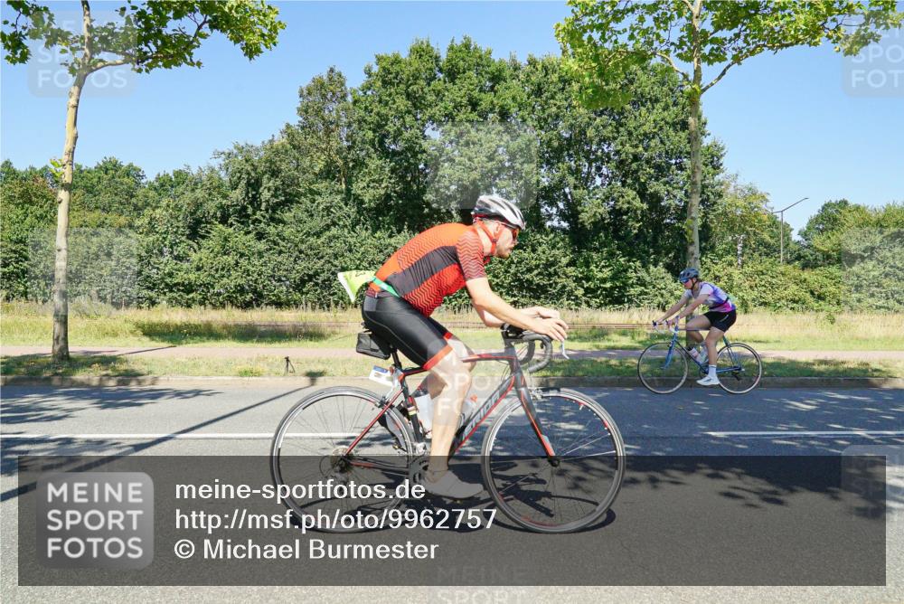09.08.2026 - GEWOBA Citytriathlon Bremen Michael Burmester http://msf.ph/oto/9962757 09.08.2026 14:36:06 Radfahren 6, 53, 152, 163, 235, 240, 269, 274, 329, 343, 373 meine-sportfotos.de
