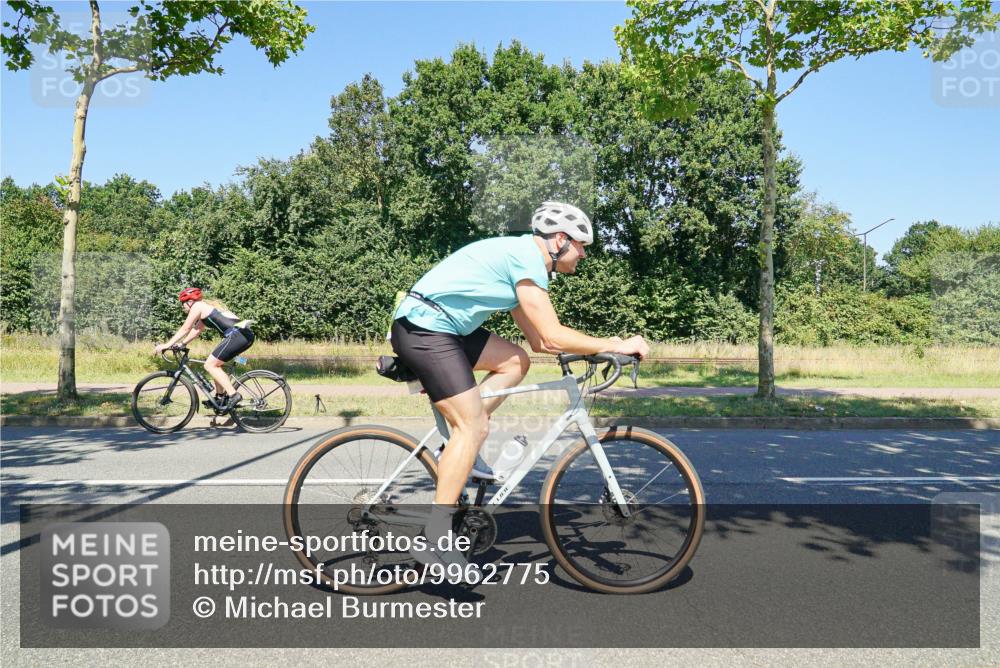 09.08.2026 - GEWOBA Citytriathlon Bremen Michael Burmester http://msf.ph/oto/9962775 09.08.2026 14:36:32 Radfahren 133, 207, 256, 291, 307, 321, 336 meine-sportfotos.de