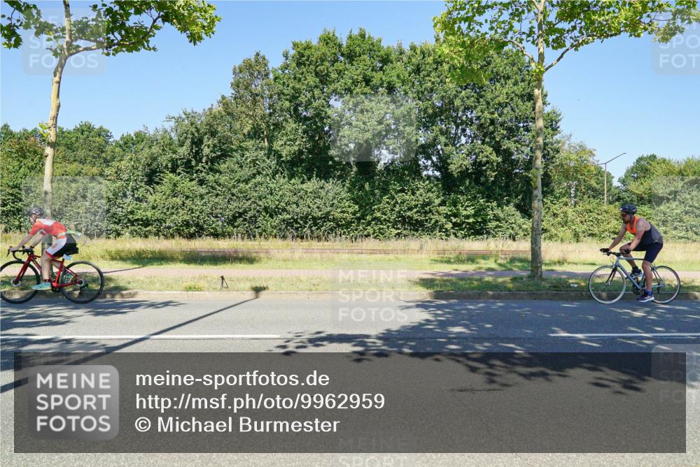 09.08.2026 - GEWOBA Citytriathlon Bremen Michael Burmester http://msf.ph/oto/9962959 09.08.2026 14:41:05 Radfahren 132, 199, 206, 368, 372, 405, 409, 428, 493 meine-sportfotos.de