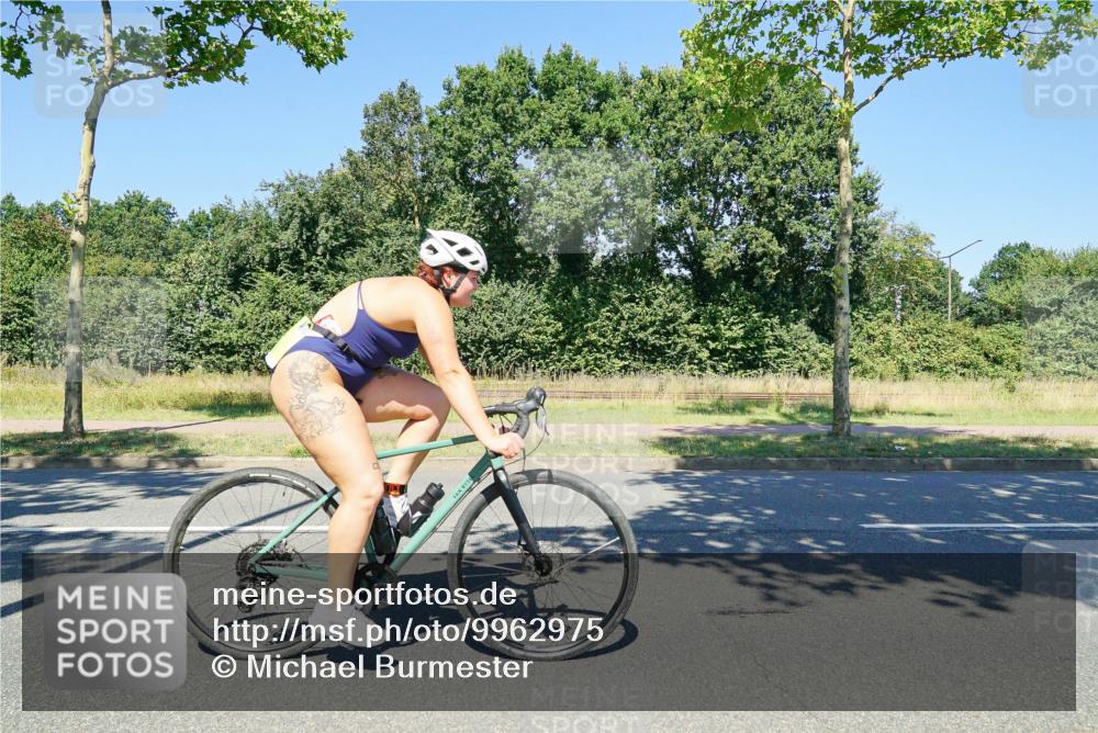09.08.2026 - GEWOBA Citytriathlon Bremen Michael Burmester http://msf.ph/oto/9962975 09.08.2026 14:41:33 Radfahren 142, 213, 223, 230, 342, 389, 419, 435, 471 meine-sportfotos.de