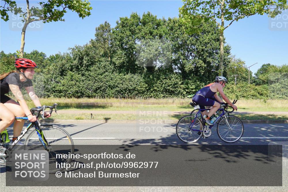 09.08.2026 - GEWOBA Citytriathlon Bremen Michael Burmester http://msf.ph/oto/9962977 09.08.2026 14:41:36 Radfahren 142, 213, 223, 230, 255, 342, 389, 419, 435, 471 meine-sportfotos.de