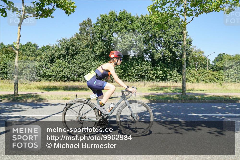 09.08.2026 - GEWOBA Citytriathlon Bremen Michael Burmester http://msf.ph/oto/9962984 09.08.2026 14:41:46 Radfahren 138, 212, 255, 311, 313, 389, 394, 411, 419, 435, 471, 519 meine-sportfotos.de