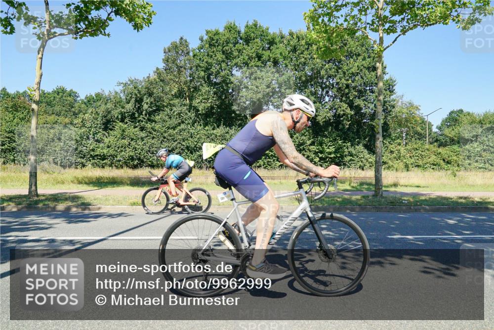 09.08.2026 - GEWOBA Citytriathlon Bremen Michael Burmester http://msf.ph/oto/9962999 09.08.2026 14:42:12 Radfahren 214, 252, 299, 379, 381, 397, 441, 467, 468 meine-sportfotos.de