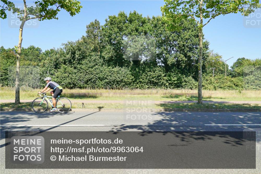 09.08.2026 - GEWOBA Citytriathlon Bremen Michael Burmester http://msf.ph/oto/9963064 09.08.2026 14:44:42 Radfahren 259, 486, 495 meine-sportfotos.de