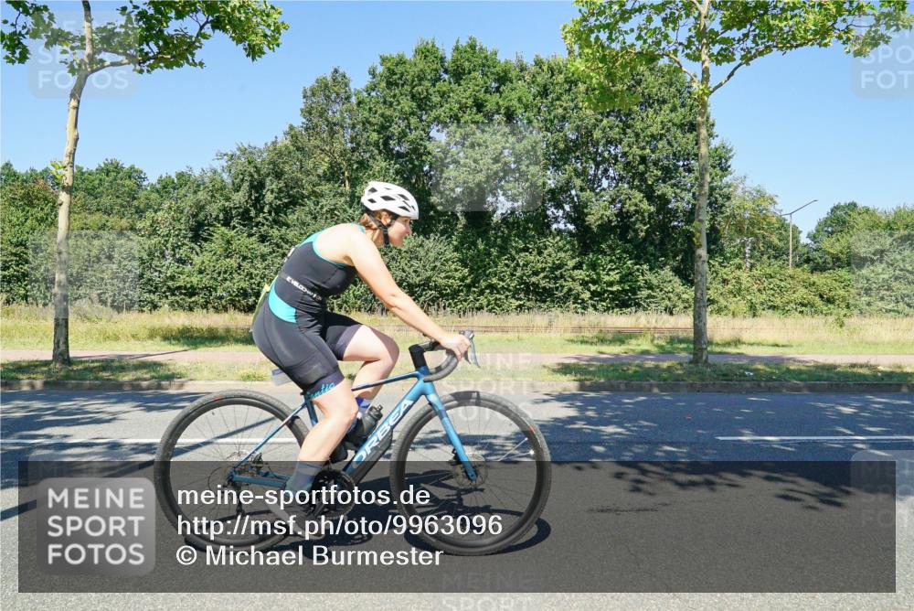 09.08.2026 - GEWOBA Citytriathlon Bremen Michael Burmester http://msf.ph/oto/9963096 09.08.2026 14:46:06 Radfahren 246, 332, 367, 496 meine-sportfotos.de