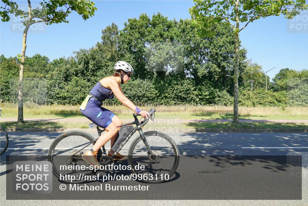 09.08.2026 - GEWOBA Citytriathlon Bremen Michael Burmester http://msf.ph/oto/9963110 09.08.2026 14:46:54 Radfahren 392, 414, 447, 464, 483, 488, 497, 506 meine-sportfotos.de