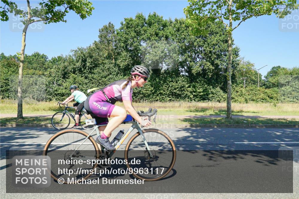 09.08.2026 - GEWOBA Citytriathlon Bremen Michael Burmester http://msf.ph/oto/9963117 09.08.2026 14:47:18 Radfahren 167, 298 meine-sportfotos.de