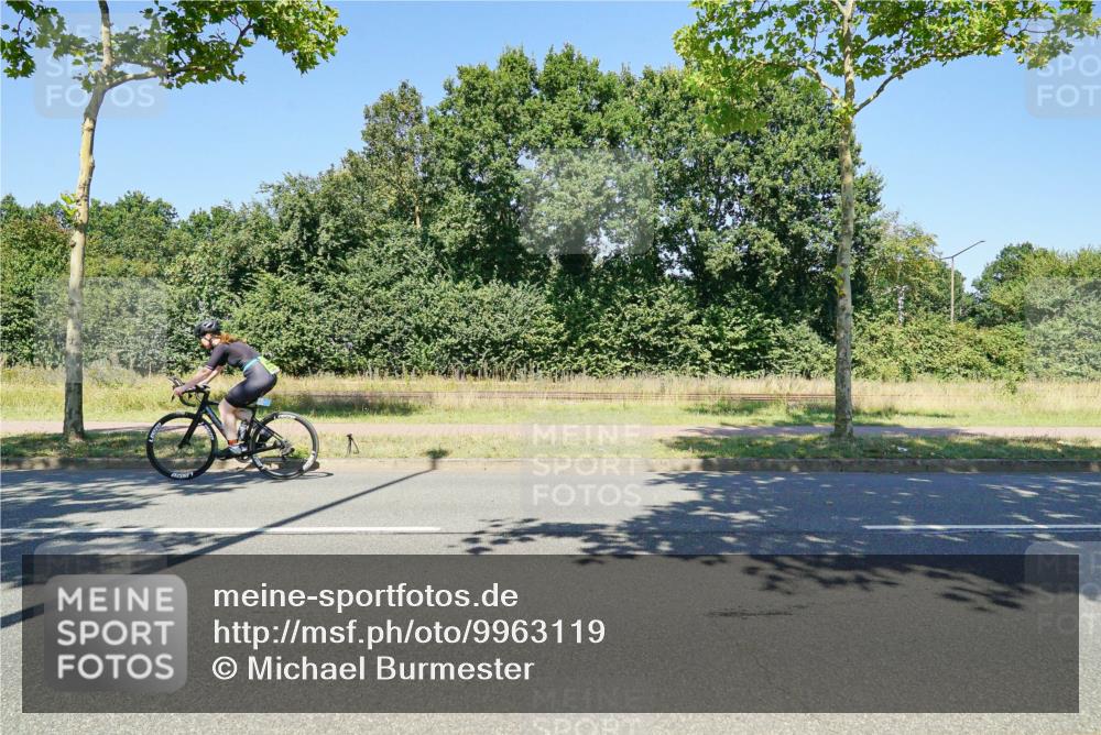 09.08.2026 - GEWOBA Citytriathlon Bremen Michael Burmester http://msf.ph/oto/9963119 09.08.2026 14:47:37 Radfahren 104, 387 meine-sportfotos.de