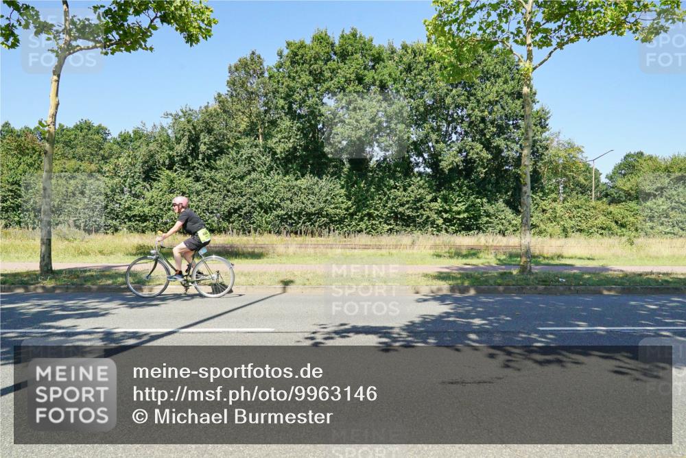 09.08.2026 - GEWOBA Citytriathlon Bremen Michael Burmester http://msf.ph/oto/9963146 09.08.2026 14:52:33 Radfahren 407, 445, 490 meine-sportfotos.de
