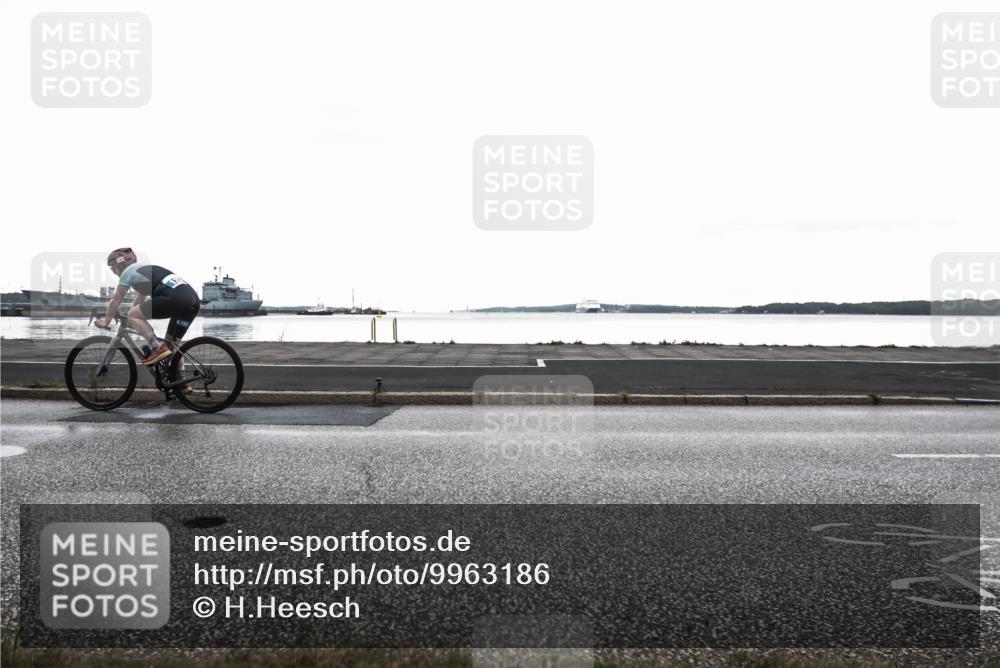 16.08.2026 - KN Förde Triathlon 2026 H.Heesch http://msf.ph/oto/9963186 16.08.2026 09:23:09 Radfahren 143, 149 meine-sportfotos.de