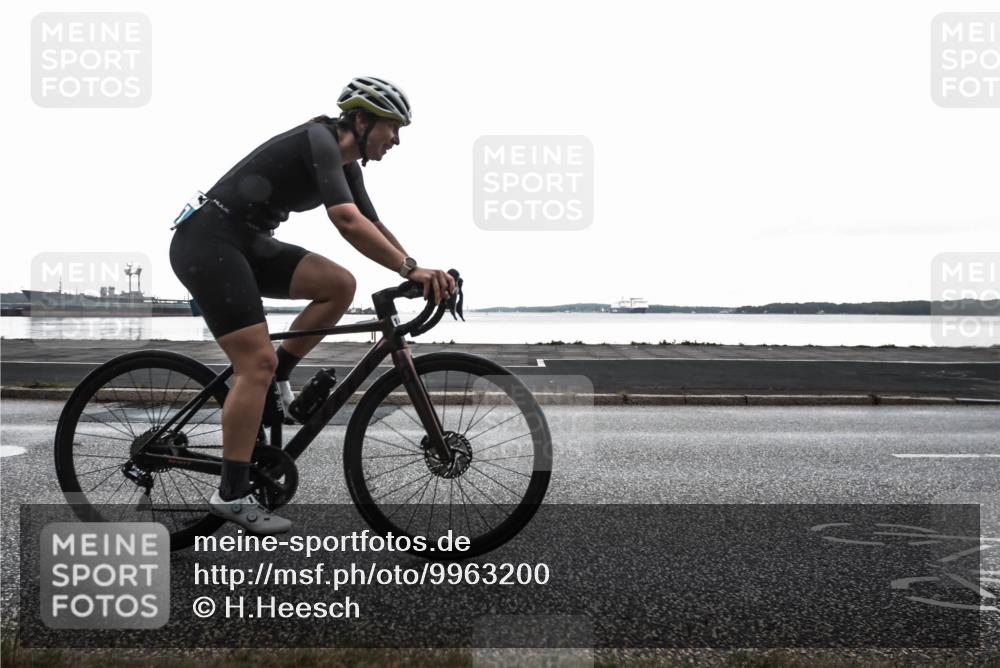 16.08.2026 - KN Förde Triathlon 2026 H.Heesch http://msf.ph/oto/9963200 16.08.2026 09:24:21 Radfahren 147, 175, 183, 197 meine-sportfotos.de