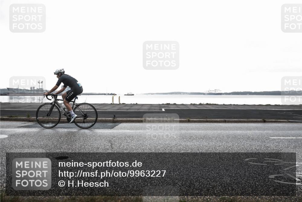 16.08.2026 - KN Förde Triathlon 2026 H.Heesch http://msf.ph/oto/9963227 16.08.2026 09:25:32 Radfahren 102, 150, 170, 191, 193, 198 meine-sportfotos.de