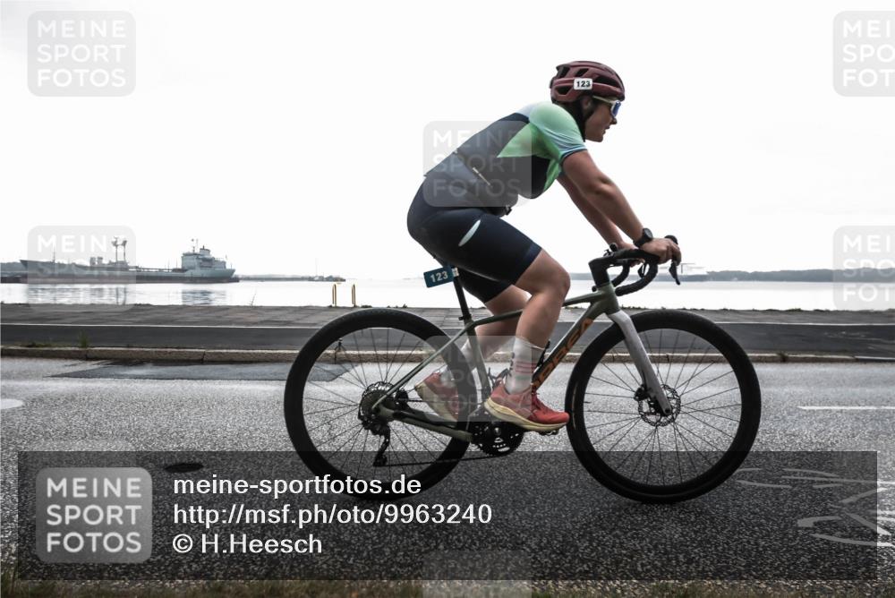 16.08.2026 - KN Förde Triathlon 2026 H.Heesch http://msf.ph/oto/9963240 16.08.2026 09:26:02 Radfahren 114, 123, 537 meine-sportfotos.de