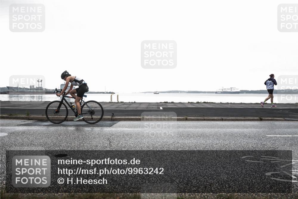 16.08.2026 - KN Förde Triathlon 2026 H.Heesch http://msf.ph/oto/9963242 16.08.2026 09:26:09 Radfahren  meine-sportfotos.de