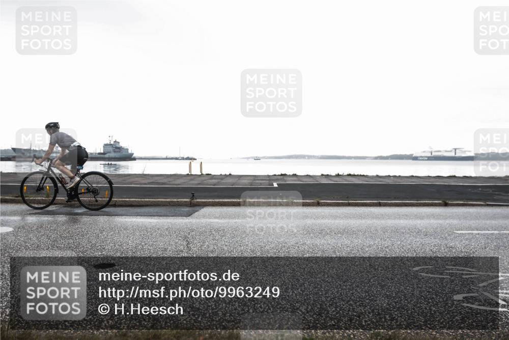 16.08.2026 - KN Förde Triathlon 2026 H.Heesch http://msf.ph/oto/9963249 16.08.2026 09:26:57 Radfahren 175, 181 meine-sportfotos.de