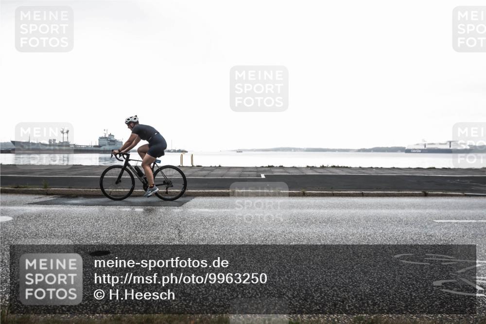 16.08.2026 - KN Förde Triathlon 2026 H.Heesch http://msf.ph/oto/9963250 16.08.2026 09:27:06 Radfahren 116, 184, 211 meine-sportfotos.de