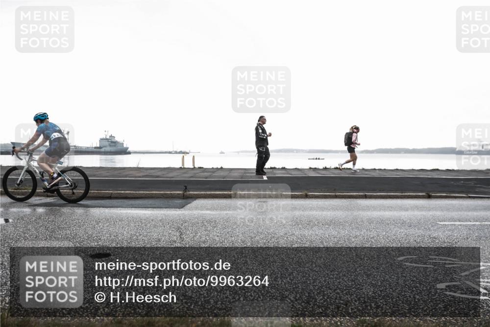 16.08.2026 - KN Förde Triathlon 2026 H.Heesch http://msf.ph/oto/9963264 16.08.2026 09:27:38 Radfahren 108, 156, 205, 230 meine-sportfotos.de