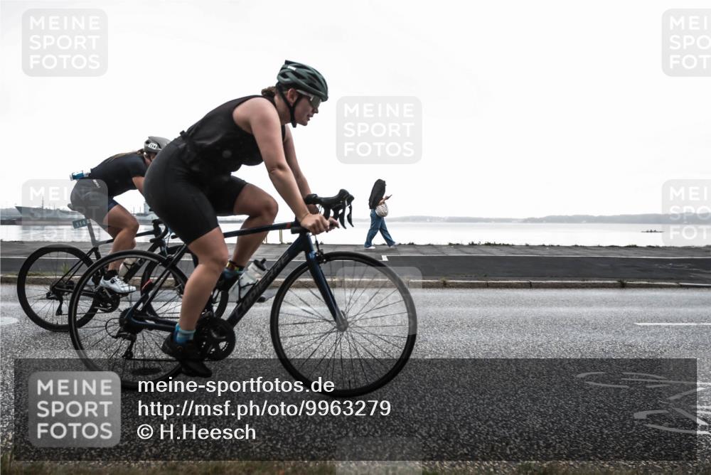 16.08.2026 - KN Förde Triathlon 2026 H.Heesch http://msf.ph/oto/9963279 16.08.2026 09:28:05 Radfahren 110, 113, 114, 146, 174, 190, 192, 194, 198, 239 meine-sportfotos.de