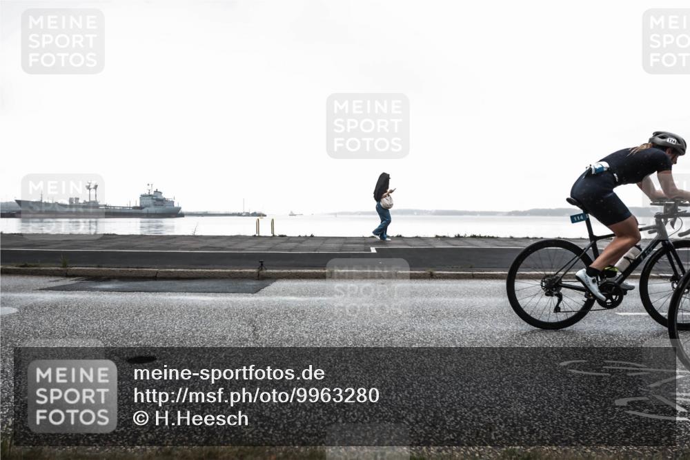 16.08.2026 - KN Förde Triathlon 2026 H.Heesch http://msf.ph/oto/9963280 16.08.2026 09:28:06 Radfahren 110, 113, 114, 146, 169, 174, 190, 194, 198, 225, 239 meine-sportfotos.de