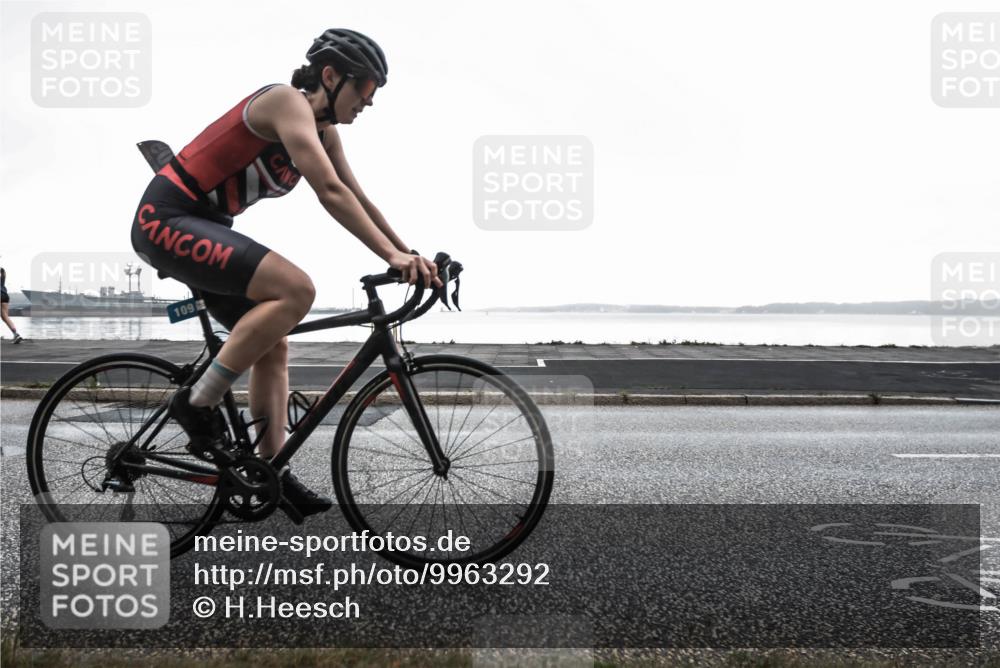 16.08.2026 - KN Förde Triathlon 2026 H.Heesch http://msf.ph/oto/9963292 16.08.2026 09:28:25 Radfahren 109, 122, 167 meine-sportfotos.de