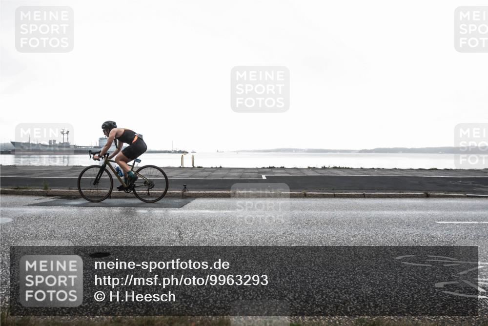 16.08.2026 - KN Förde Triathlon 2026 H.Heesch http://msf.ph/oto/9963293 16.08.2026 09:28:29 Radfahren 117, 122, 139, 160, 163, 167 meine-sportfotos.de