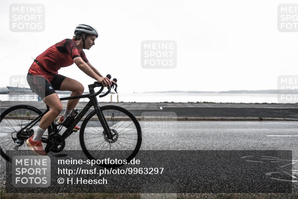 16.08.2026 - KN Förde Triathlon 2026 H.Heesch http://msf.ph/oto/9963297 16.08.2026 09:28:34 Radfahren 117, 139, 160, 163, 200 meine-sportfotos.de