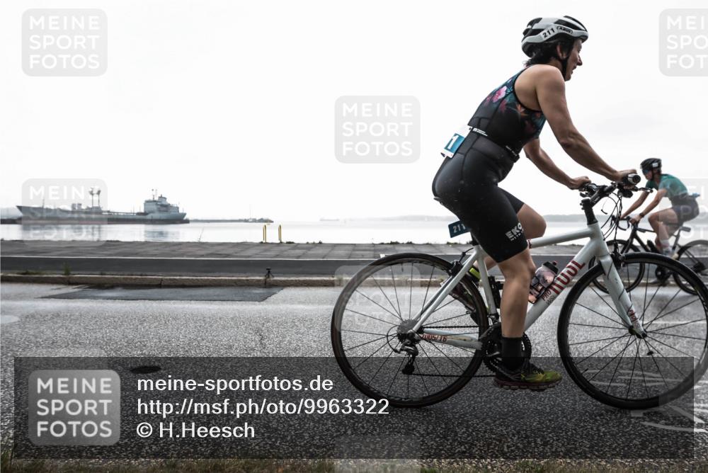 16.08.2026 - KN Förde Triathlon 2026 H.Heesch http://msf.ph/oto/9963322 16.08.2026 09:30:02 Radfahren 126, 176, 211, 229, 230 meine-sportfotos.de