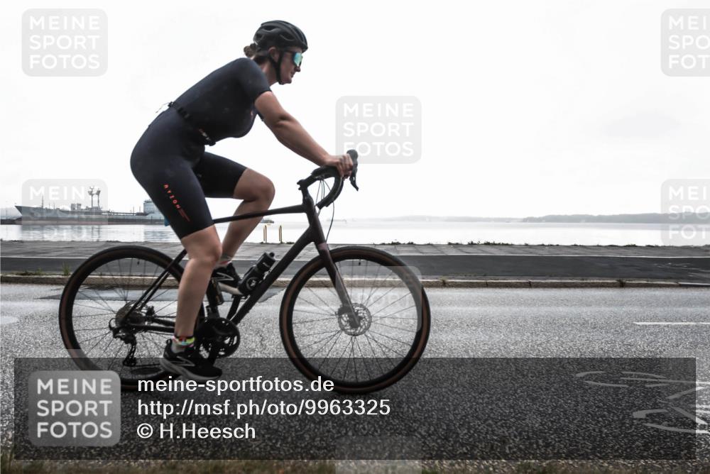 16.08.2026 - KN Förde Triathlon 2026 H.Heesch http://msf.ph/oto/9963325 16.08.2026 09:30:09 Radfahren 107, 127, 148, 177, 203, 230, 240 meine-sportfotos.de