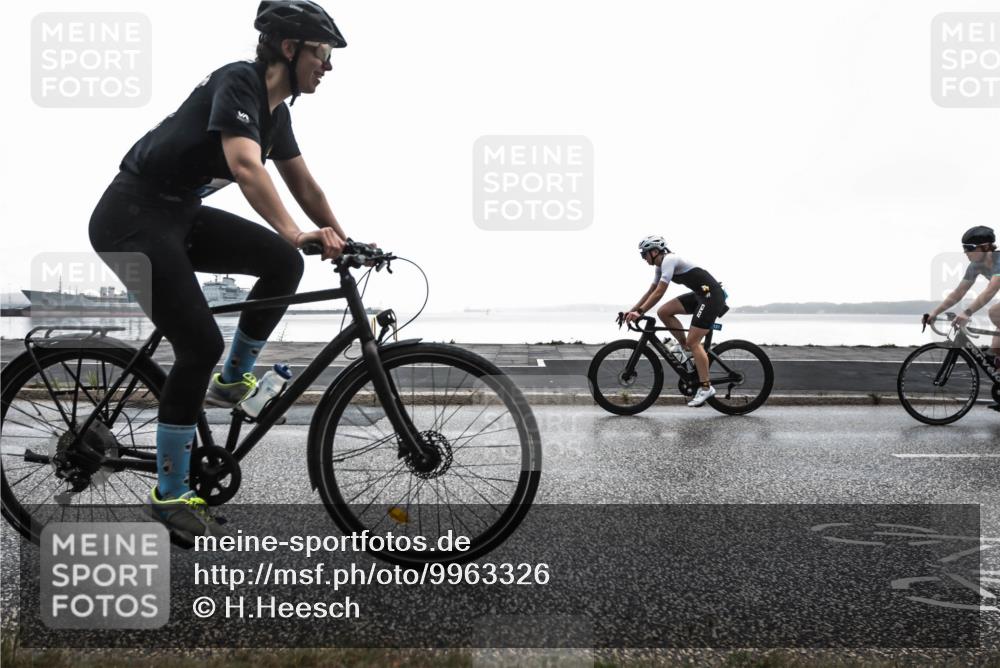 16.08.2026 - KN Förde Triathlon 2026 H.Heesch http://msf.ph/oto/9963326 16.08.2026 09:30:12 Radfahren 107, 127, 148, 171, 177, 180, 215, 240 meine-sportfotos.de