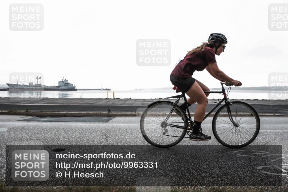 16.08.2026 - KN Förde Triathlon 2026 H.Heesch http://msf.ph/oto/9963331 16.08.2026 09:30:16 Radfahren 142, 171, 180, 215, 235 meine-sportfotos.de