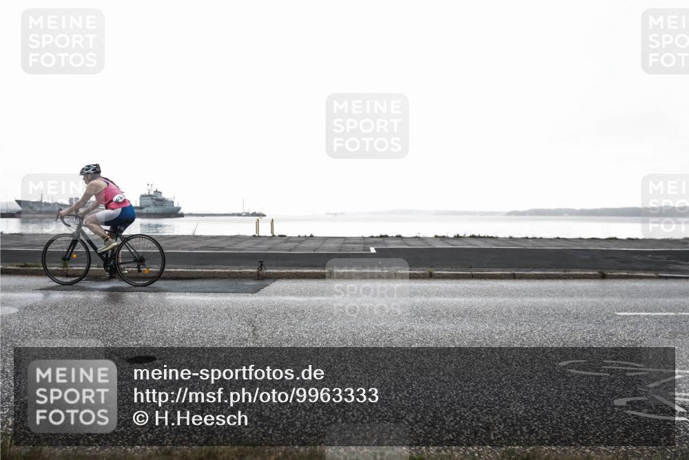 16.08.2026 - KN Förde Triathlon 2026 H.Heesch http://msf.ph/oto/9963333 16.08.2026 09:30:19 Radfahren 142, 146, 171, 235 meine-sportfotos.de