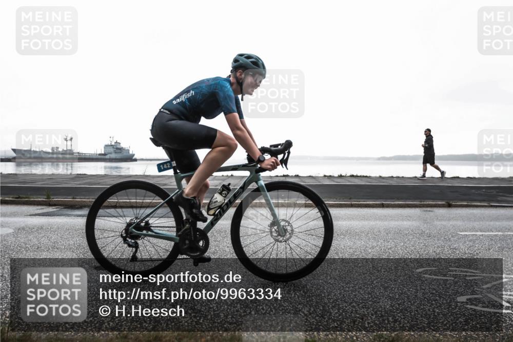 16.08.2026 - KN Förde Triathlon 2026 H.Heesch http://msf.ph/oto/9963334 16.08.2026 09:30:22 Radfahren 142, 146, 235 meine-sportfotos.de
