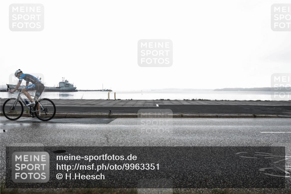 16.08.2026 - KN Förde Triathlon 2026 H.Heesch http://msf.ph/oto/9963351 16.08.2026 09:30:59 Radfahren 122, 130, 214, 223 meine-sportfotos.de