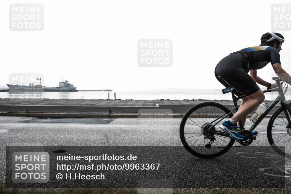 16.08.2026 - KN Förde Triathlon 2026 H.Heesch http://msf.ph/oto/9963367 16.08.2026 09:31:55 Radfahren 104, 106, 140, 242, 245 meine-sportfotos.de