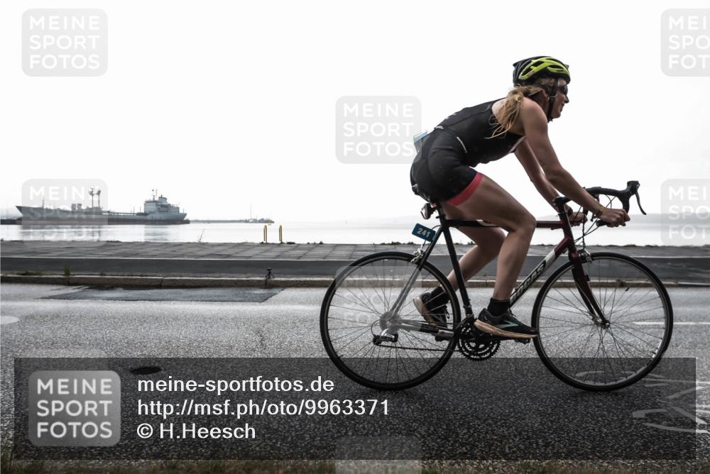 16.08.2026 - KN Förde Triathlon 2026 H.Heesch http://msf.ph/oto/9963371 16.08.2026 09:32:05 Radfahren 120, 155, 185, 241 meine-sportfotos.de