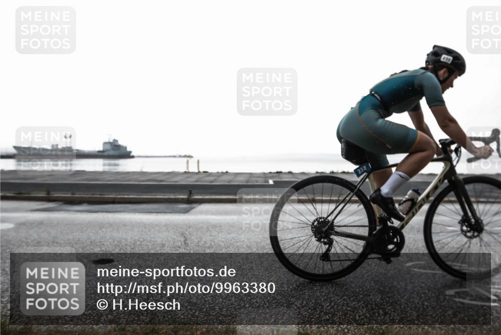 16.08.2026 - KN Förde Triathlon 2026 H.Heesch http://msf.ph/oto/9963380 16.08.2026 09:32:25 Radfahren 133, 232, 262 meine-sportfotos.de