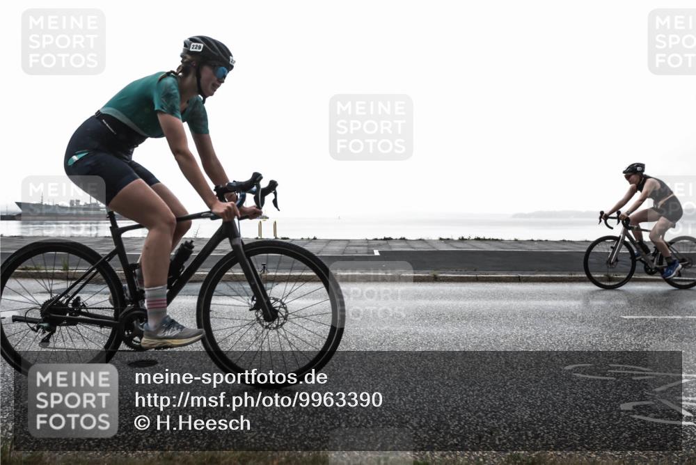 16.08.2026 - KN Förde Triathlon 2026 H.Heesch http://msf.ph/oto/9963390 16.08.2026 09:32:48 Radfahren 158, 162, 229, 238, 240, 251 meine-sportfotos.de