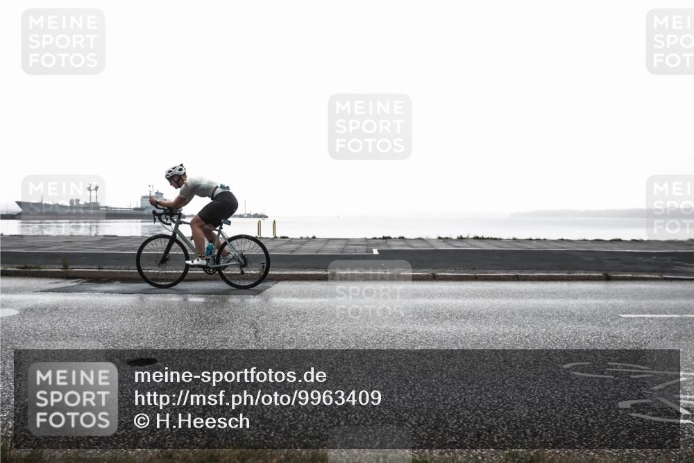 16.08.2026 - KN Förde Triathlon 2026 H.Heesch http://msf.ph/oto/9963409 16.08.2026 09:33:37 Radfahren 141, 150, 170, 219, 236 meine-sportfotos.de
