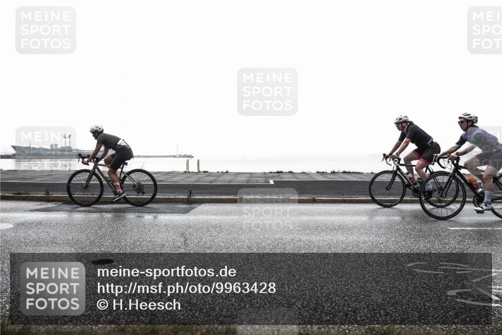 16.08.2026 - KN Förde Triathlon 2026 H.Heesch http://msf.ph/oto/9963428 16.08.2026 09:34:29 Radfahren 143, 153, 222, 250, 255, 268 meine-sportfotos.de